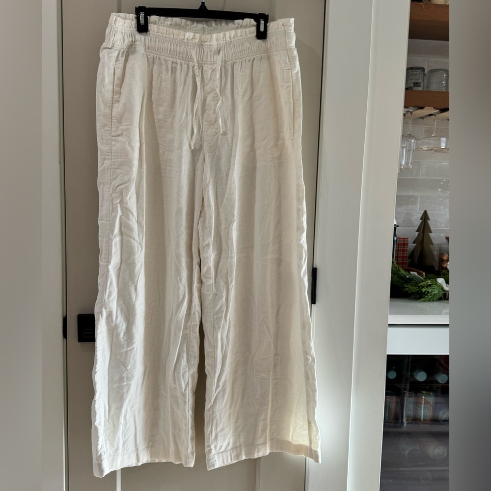American Eagle Outfitters Cream linen pants